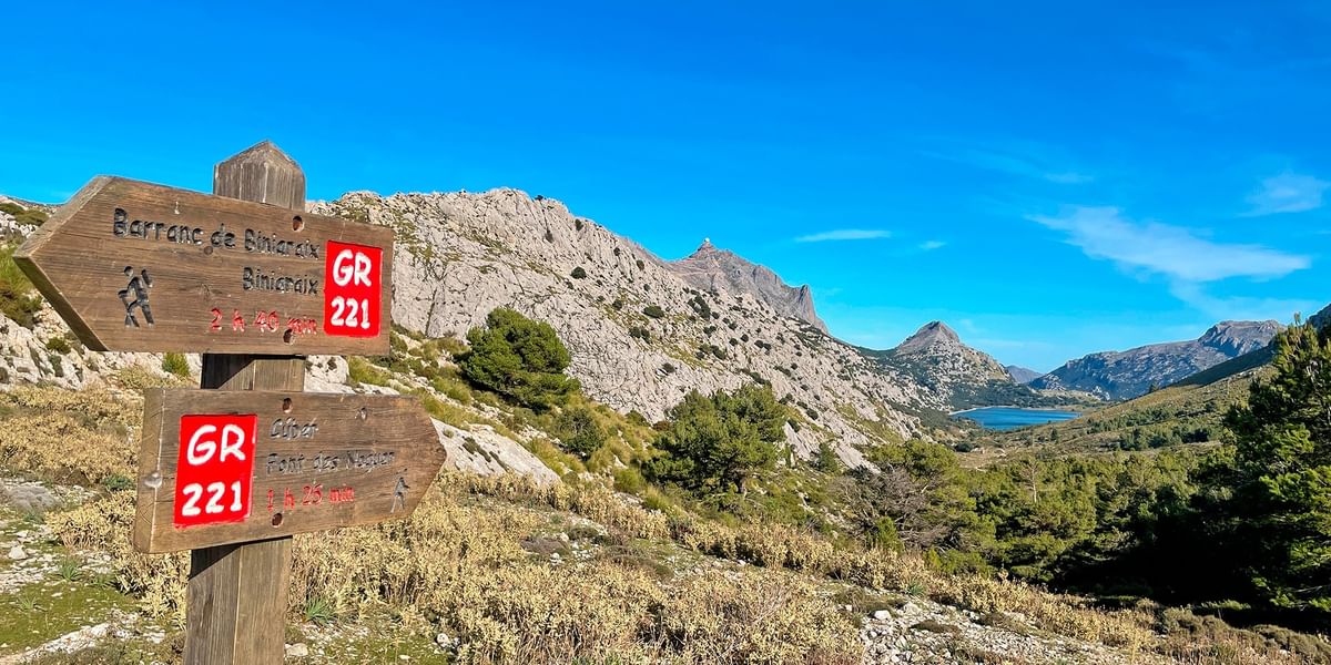 Vandring längs den legendariska GR221 på Mallorca | Boka här